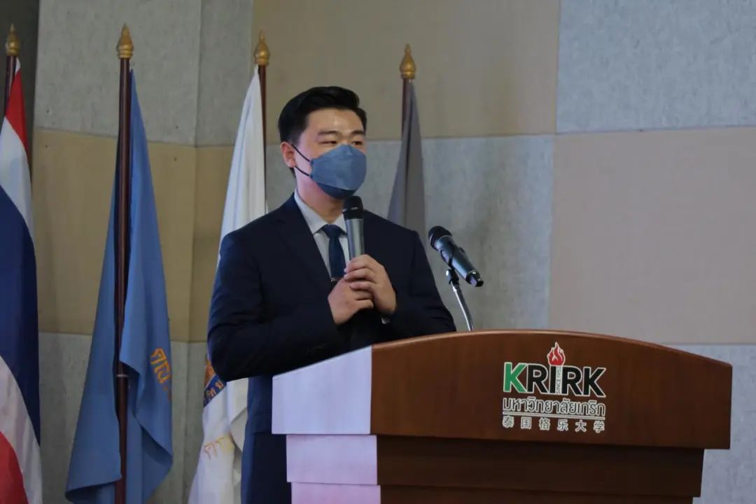 为梦想来，共聚格乐！格乐大学新生入境欢迎回校！