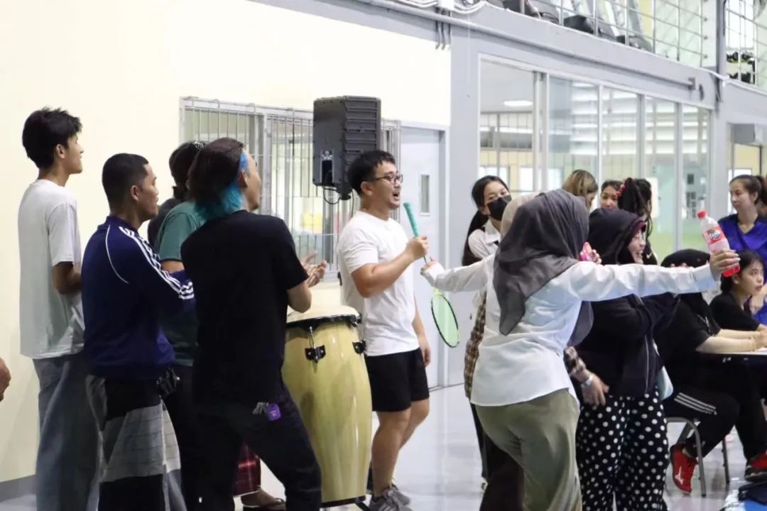 赛出风采和实力！格乐大学组织举办2022年羽毛球友谊赛