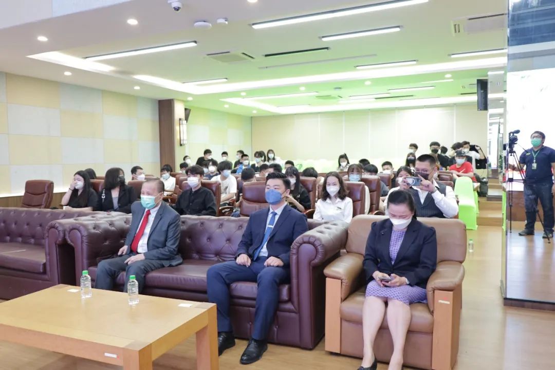 见到你很高兴！格乐大学国际学院在泰本科生见面会举办