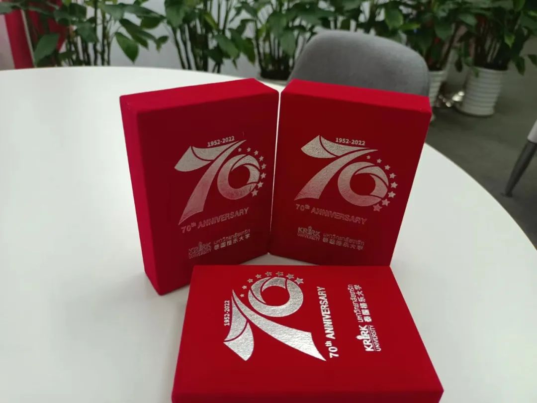 荣誉证书已寄出！格乐大学70周年校庆，同学们收到专属礼物了吗？