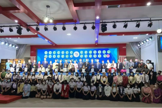 祝贺格乐大学两位教师在泰国本土中文教师教学技能大赛中斩获佳绩！