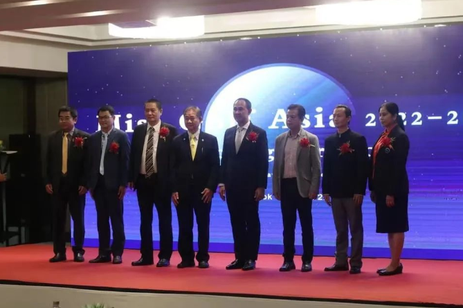 格乐大学实力唱将受邀参加2022-2023亚洲高尔夫小姐大赛新闻发布会的开幕表演,展现格乐风采