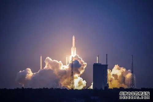神舟十二号成功返回，欢迎三位航天英雄凯旋